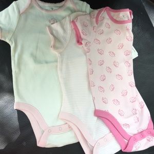 3 new elephant onesie bodysuit 6-12 Mo